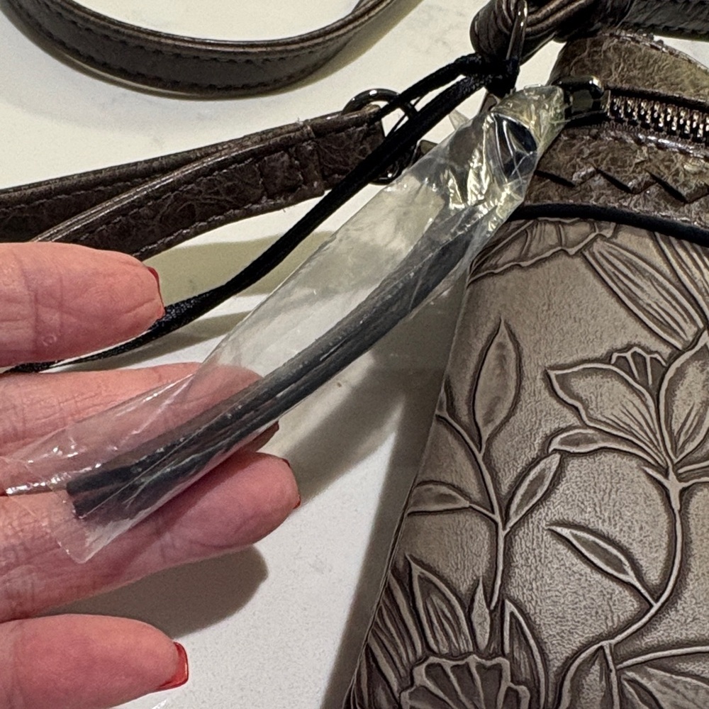 Chic Embossed Brown Wristlet - Picture 5 of 8